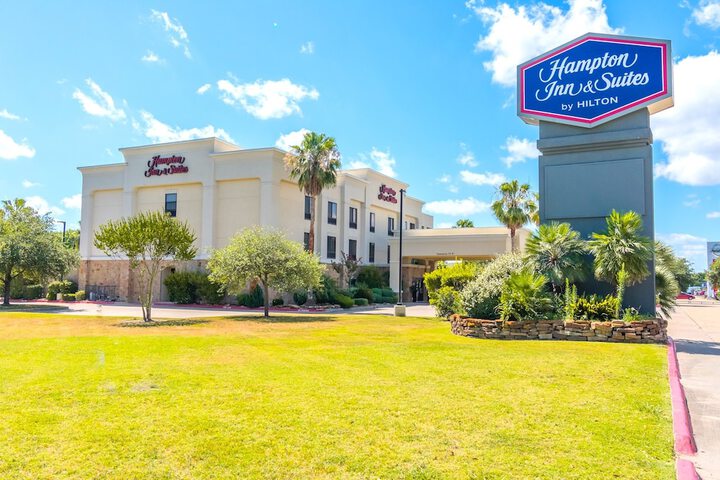 Hampton Inn and Suites College Station