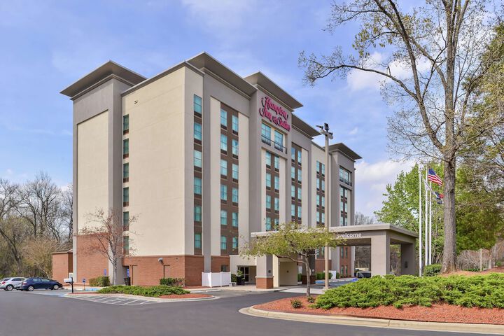 Hampton Inn & Suites Charlotte Arrowood Rd.