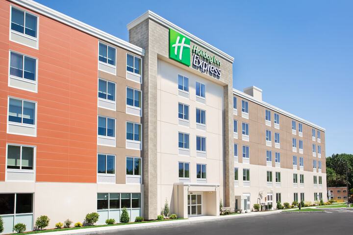 Holiday Inn Express Chelmsford, an IHG Hotel