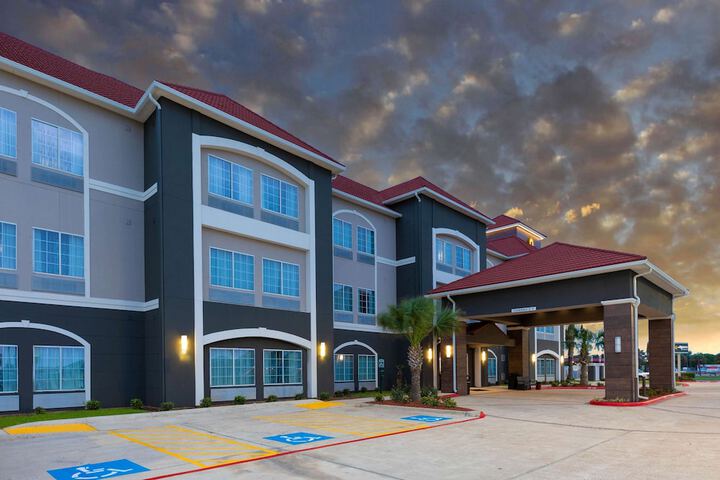 La Quinta Inn & Suites by Wyndham Port Lavaca