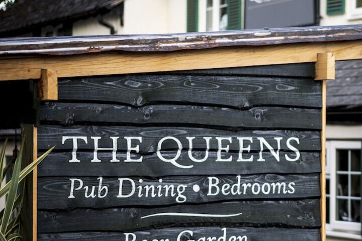 Queens Arms