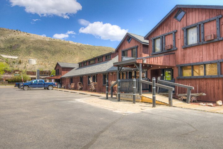 The Ridgeline Hotel at Yellowstone, Ascend Hotel Collection