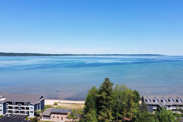 Traverse Bay Inn