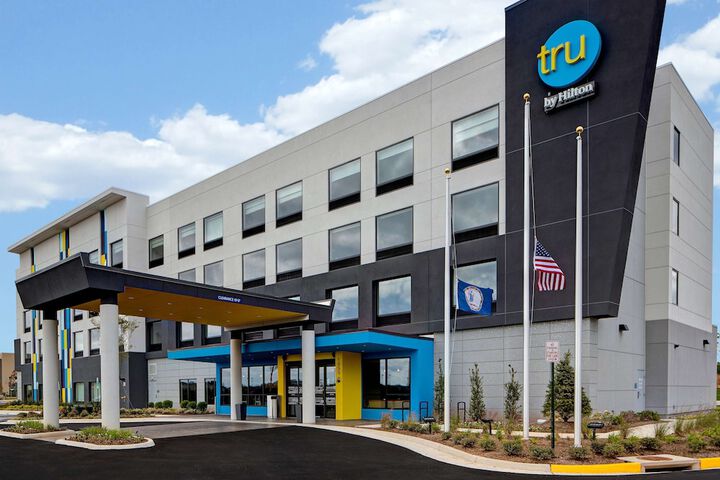 TRU by Hilton Manassas