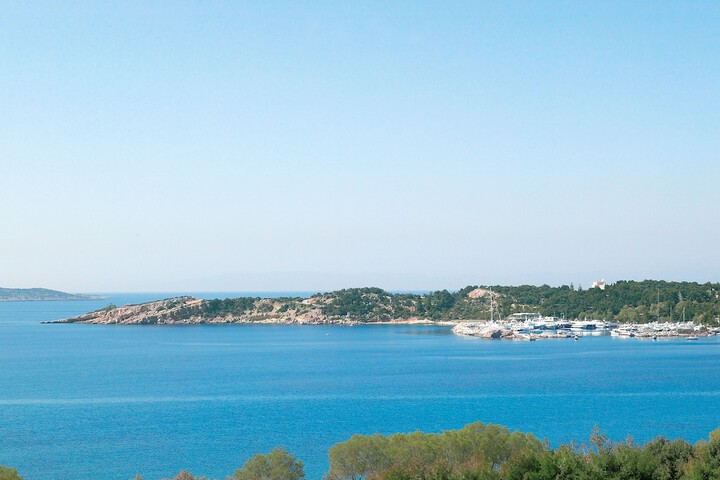 Vouliagmeni Suites