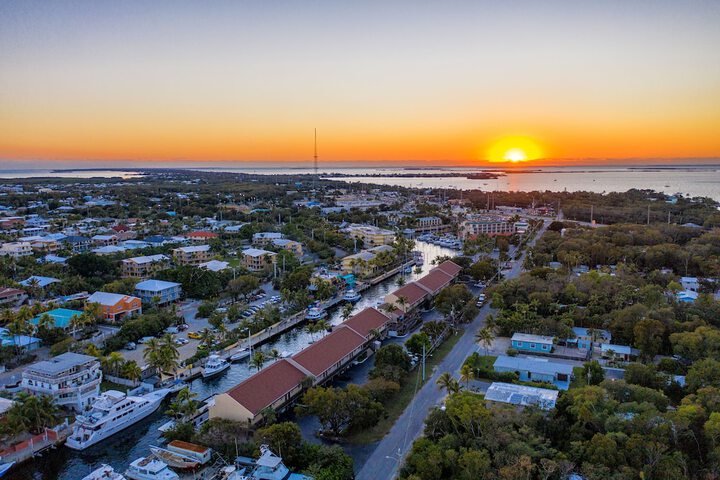 Waterside Suites & Marina