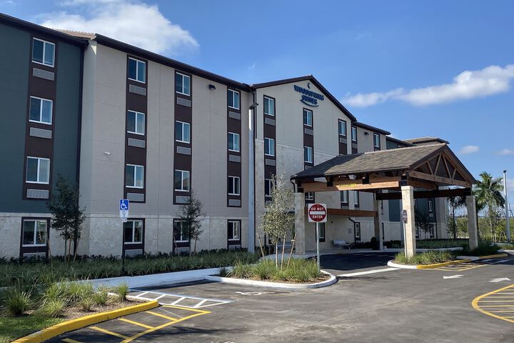 Woodspring Suites Tamarac