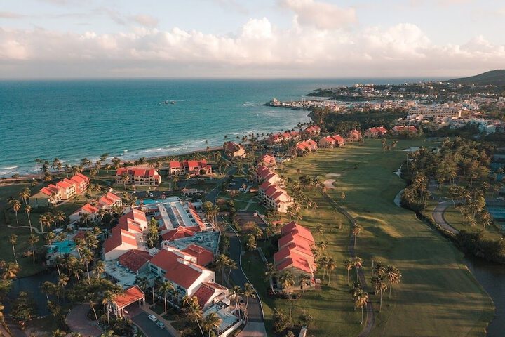 Wyndham Palmas Beach & Golf Resort