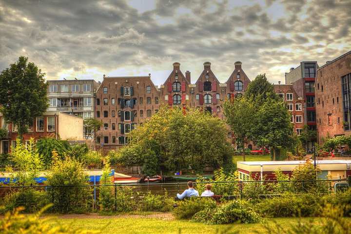 YAYS Amsterdam Salthouse Canal