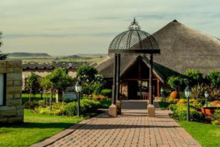 Zuikerkop Country Game Lodge